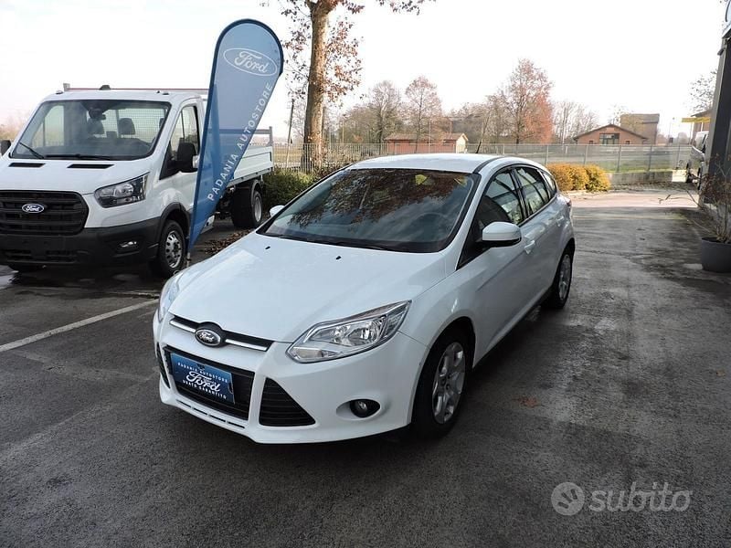 Usata Ford Focus 101 CV (74 kW) 2014 Bianco Berlina
