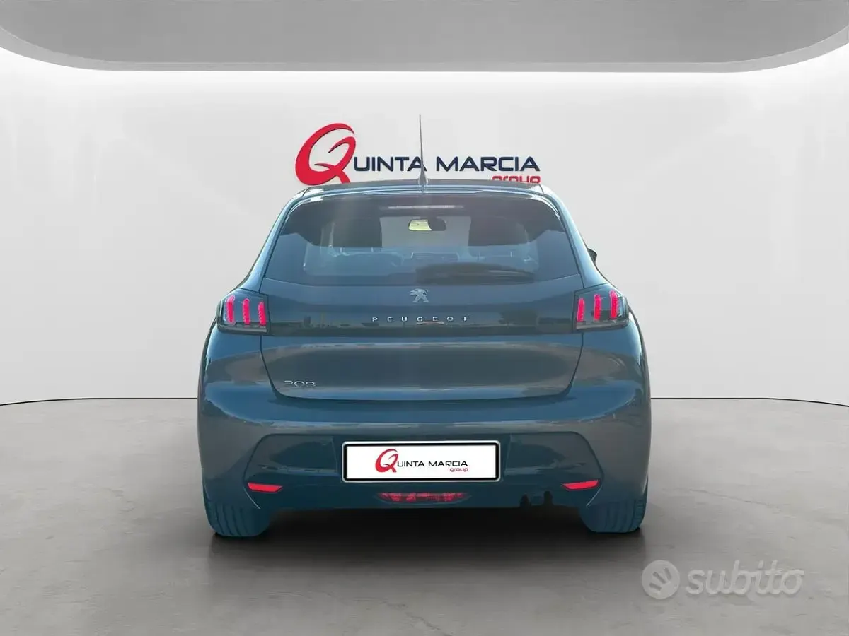Usata Peugeot 208 Allure 101 CV (74 kW) 2021 Grigio Utilitaria