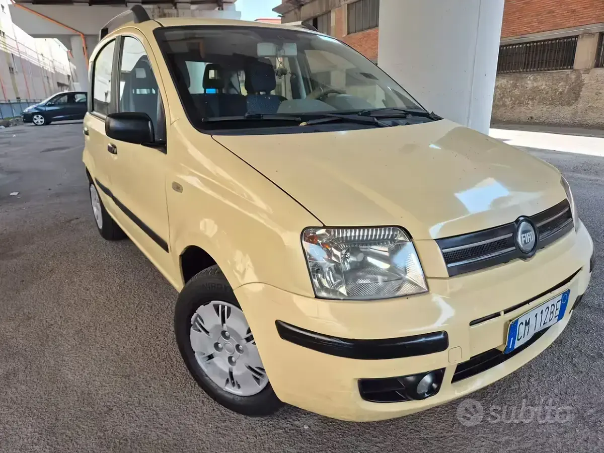 Usata Fiat Panda 60 CV (44 kW) 2005 Utilitaria