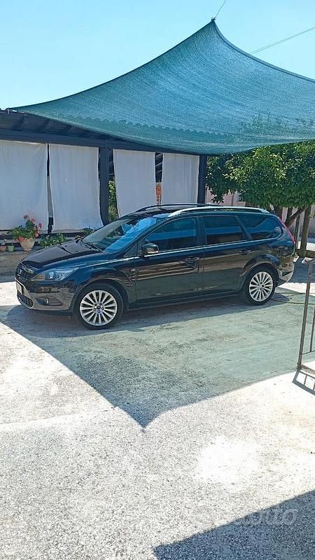 Usata Ford Focus 90 CV (66 kW) 2007 Nero Station wagon