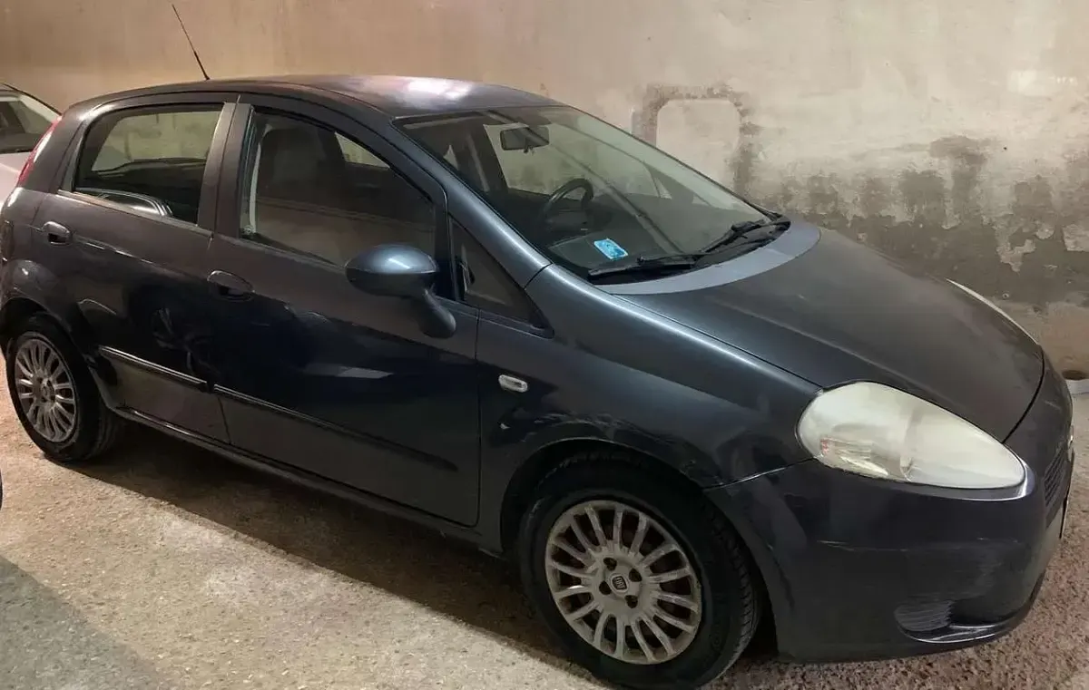 Usata Fiat Grande Punto Dynamic 90 CV (66 kW) 2009 Utilitaria