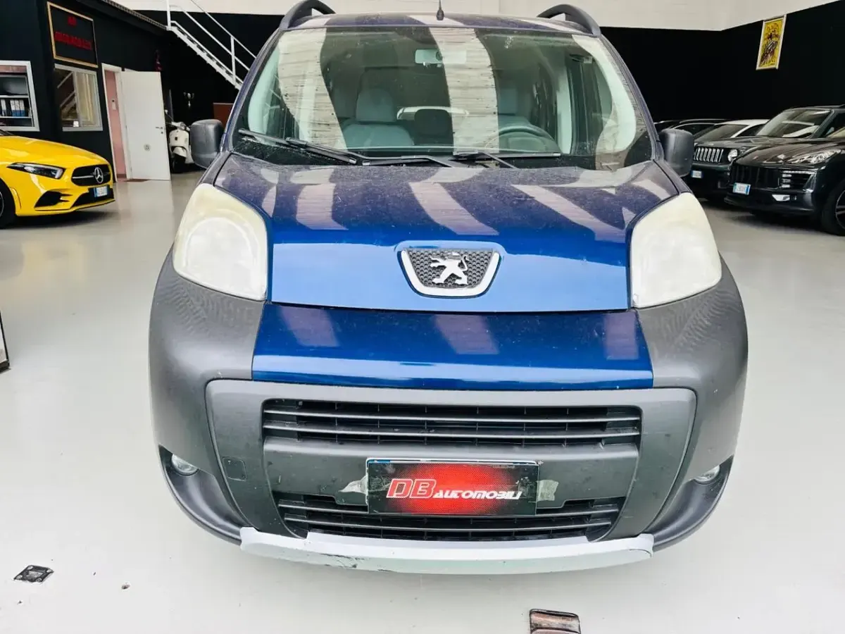 Usata Peugeot Bipper Active 75 CV (55 kW) 2014 Blu Monovolume
