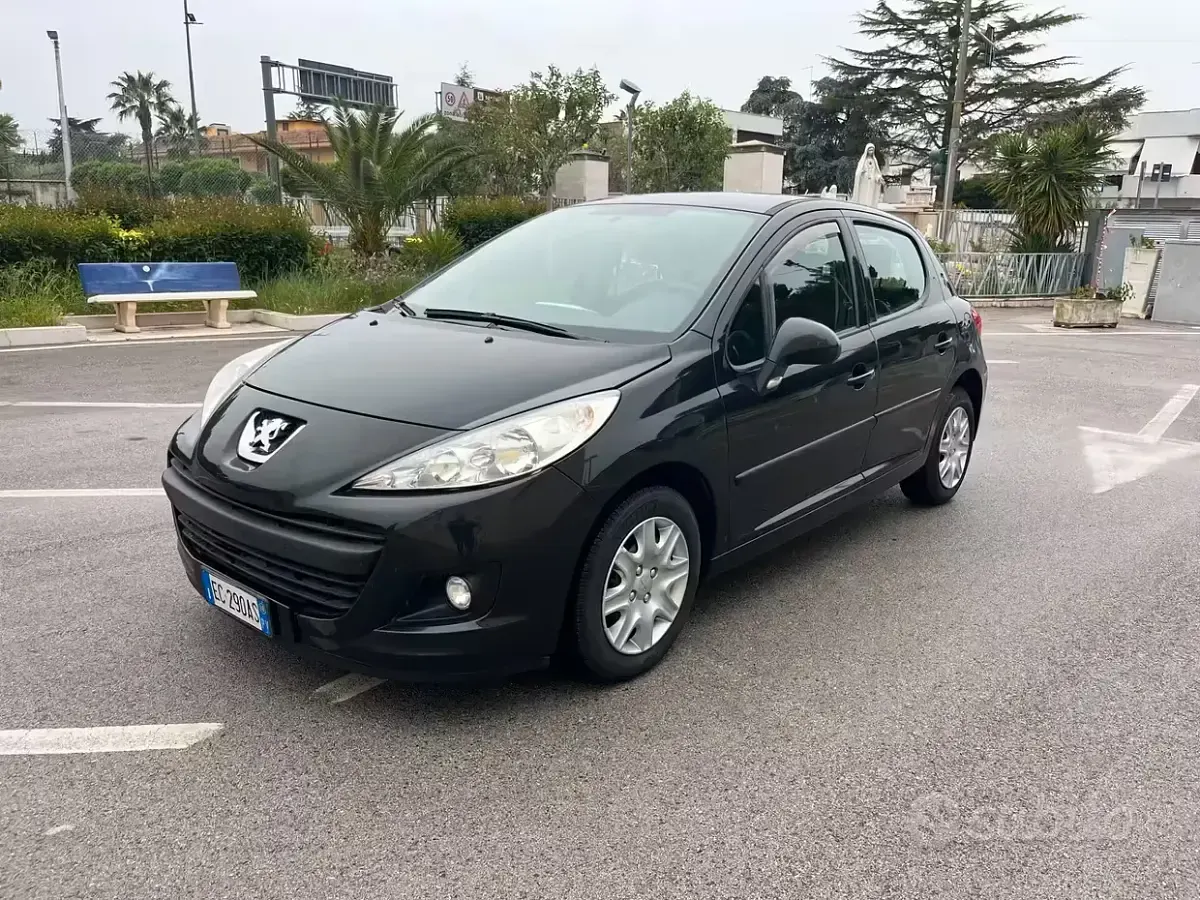 Usata Peugeot 207 95 CV (69 kW) 2010 Nero Berlina