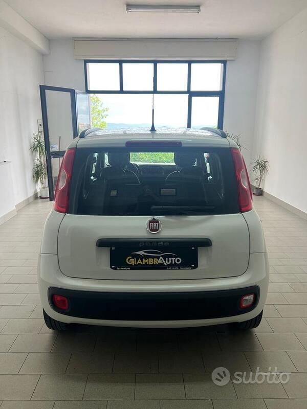 Usata Fiat Panda Lounge 69 CV (50 kW) 2019 Bianco Utilitaria