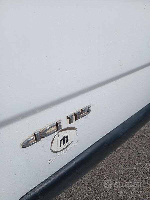 Usata Nissan Primastar 115 CV (84 kW) 2010 Monovolume