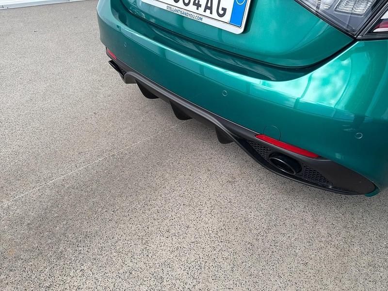 Usata Alfa Romeo Giulia Veloce 160 CV (117 kW) 2025 Verde Berlina