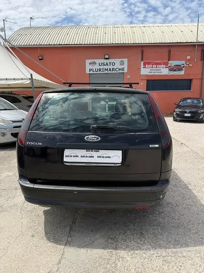 Usata Ford Focus S 90 CV (66 kW) 2006 Nero Station wagon