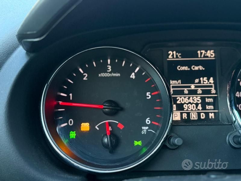 Usata Nissan Qashqai 150 CV (110 kW) 2012 Bianco SUV