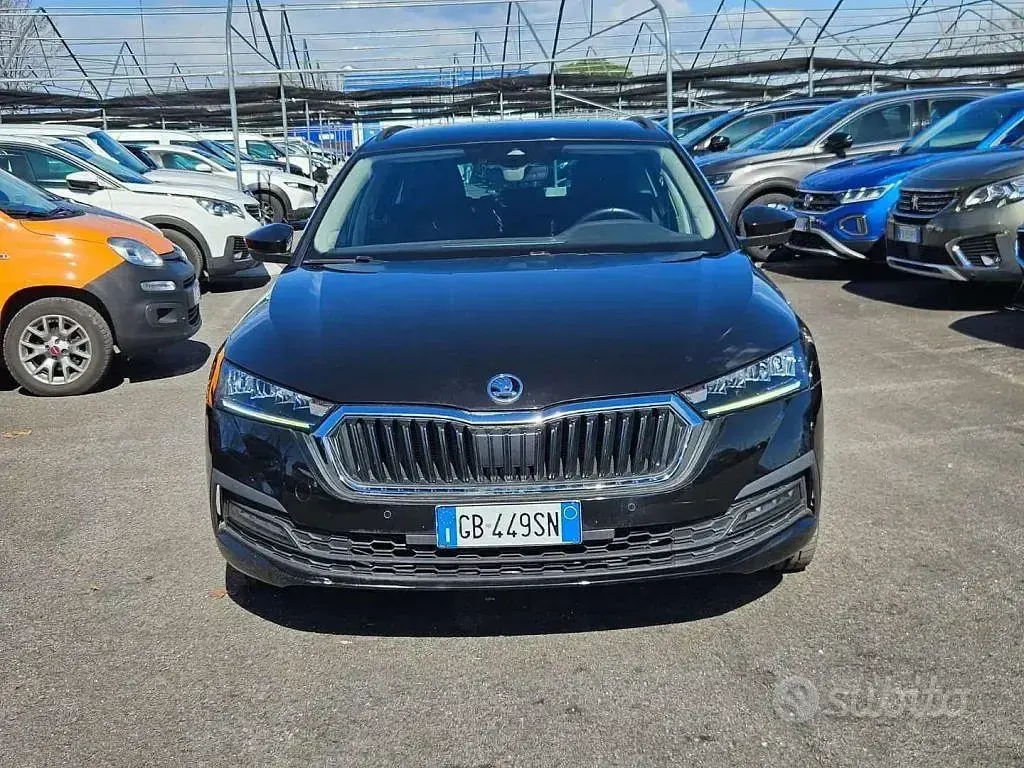 Käytetty Skoda Octavia Executive 150 HP (110 kW) 2020 Harmaa Farmari