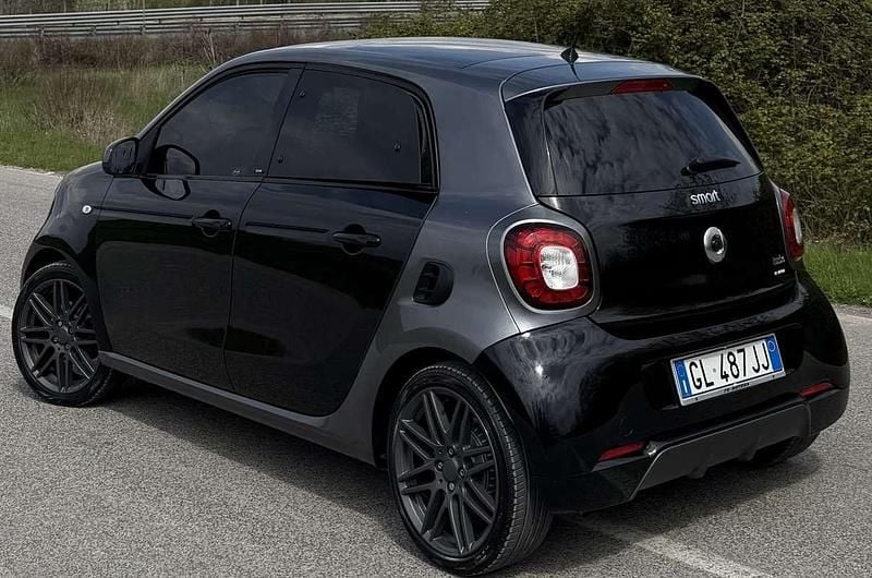 Usata Smart ForFour Prime 90 CV (66 kW) 2018 Utilitaria
