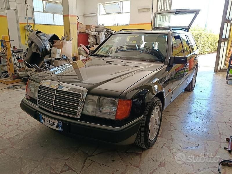 Usata Mercedes E200 1999 Grigio Station wagon