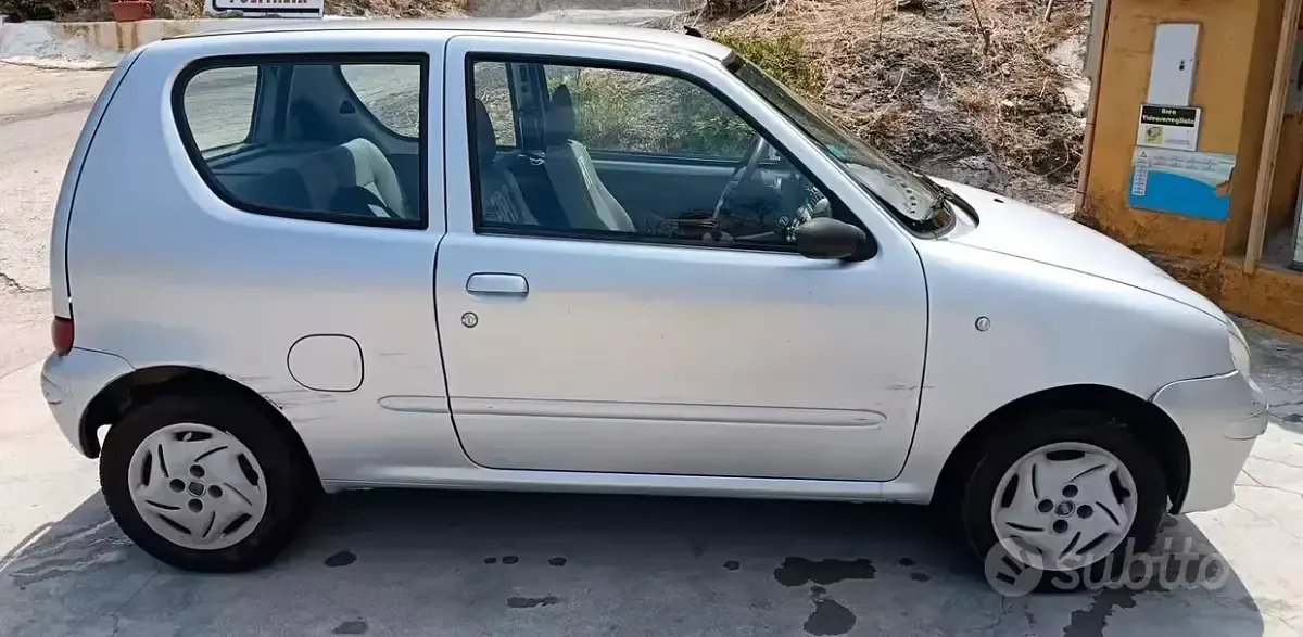 Usata Fiat 600 54 CV (39 kW) 2009 Grigio Utilitaria