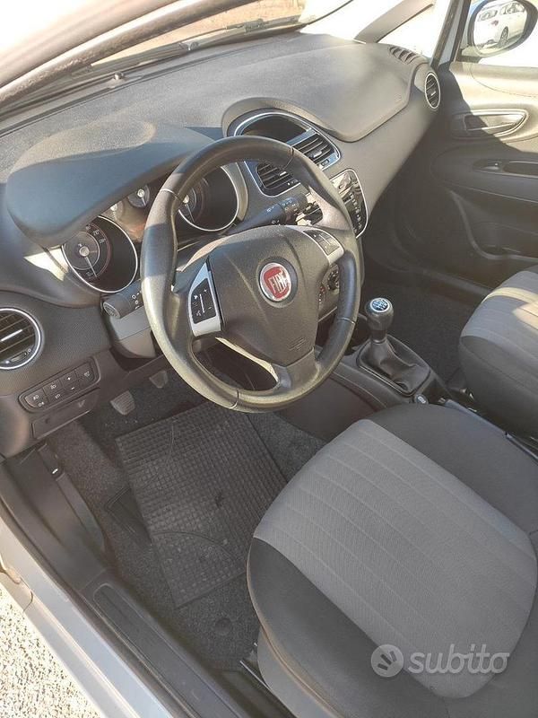 Usata Fiat Punto 95 CV (69 kW) 2017 Bianco Utilitaria