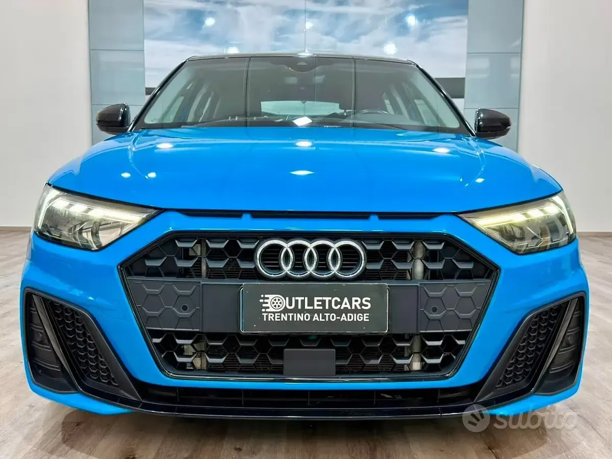 Usata Audi A1 Sportback S-Line 116 CV (85 kW) 2018 Blu turbo x nero mito Utilitaria