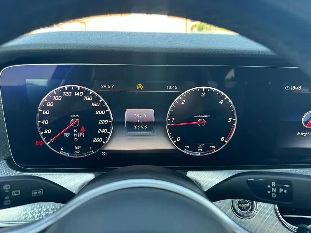 Usata Mercedes E220 Business 194 CV (142 kW) 2019 Bianco Station wagon