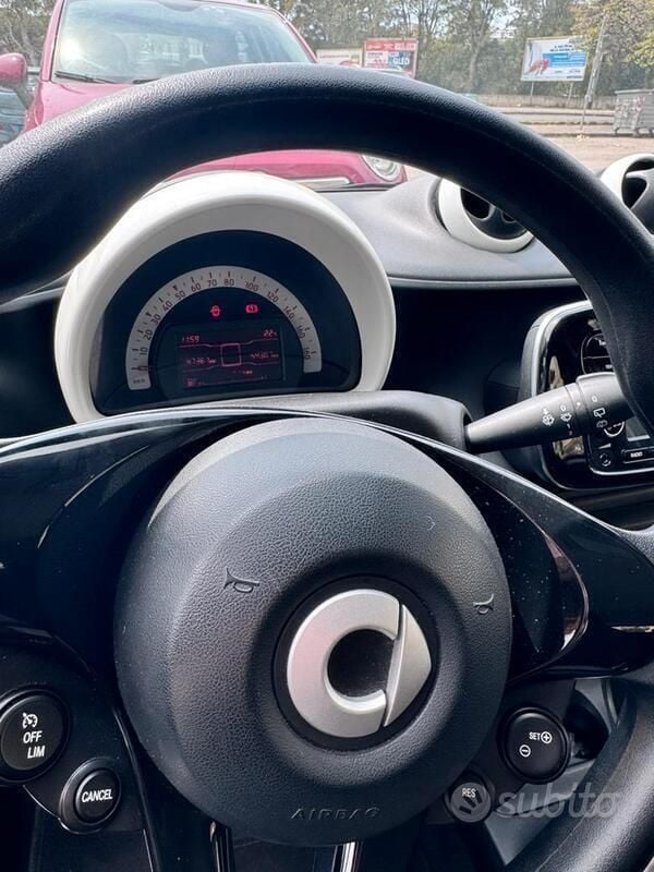 Usata Smart ForFour Prime 90 CV (66 kW) 2016 Utilitaria