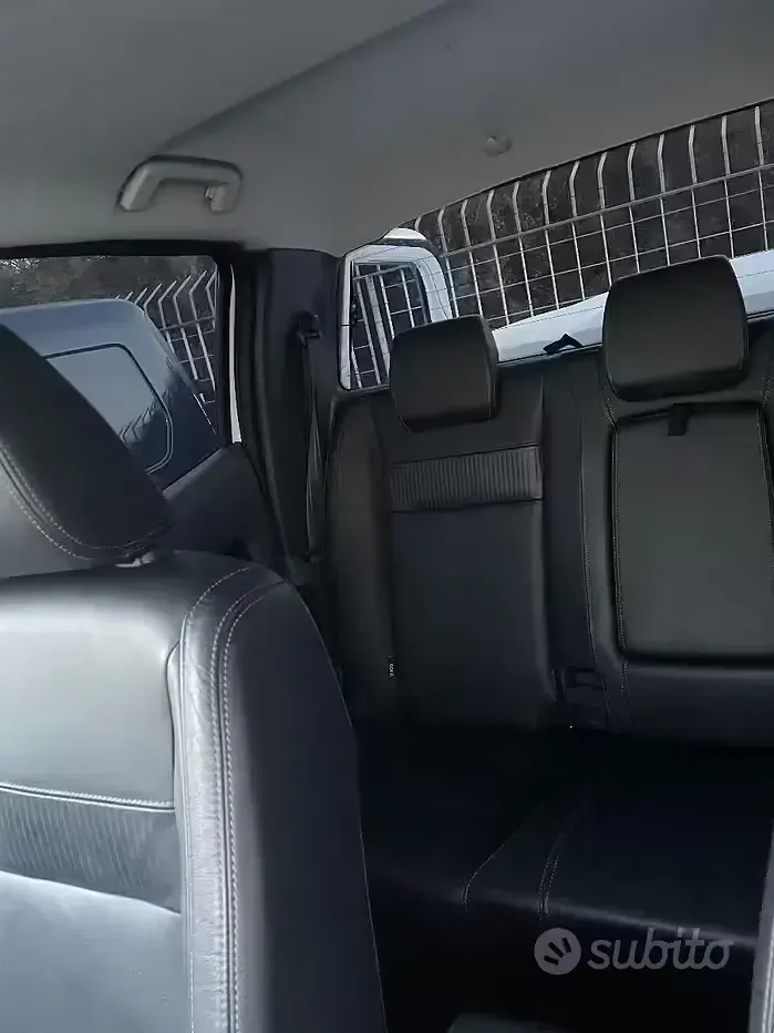 Usata Ford Ranger Limited 160 CV (117 kW) 2018 Bianco Pick-up