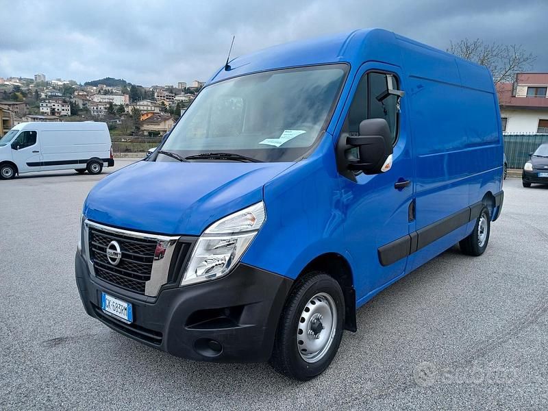 Usata Nissan Interstar 135 CV (99 kW) 2022 Blu Furgone