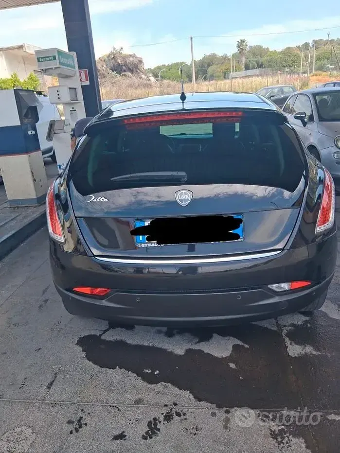 Usata Lancia Delta 120 CV (88 kW) 2009 Nero Utilitaria