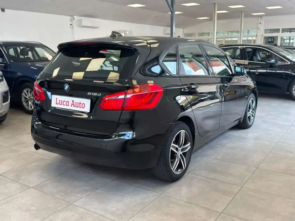 Usata BMW 218 Sport Line 150 CV (110 kW) 2016 Nero Monovolume
