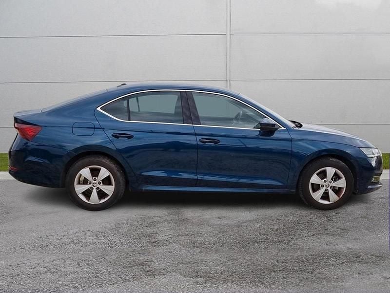 Usata Skoda Octavia Executive 110 CV (80 kW) 2022 Blu Berlina