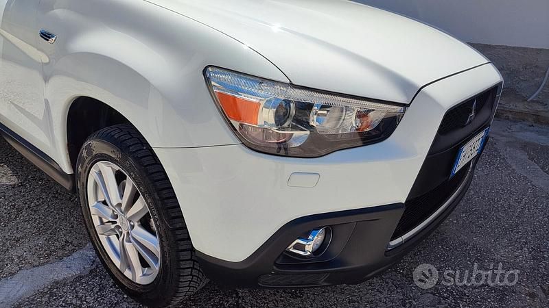 Usata Mitsubishi ASX 150 CV (110 kW) 2011 Bianco SUV