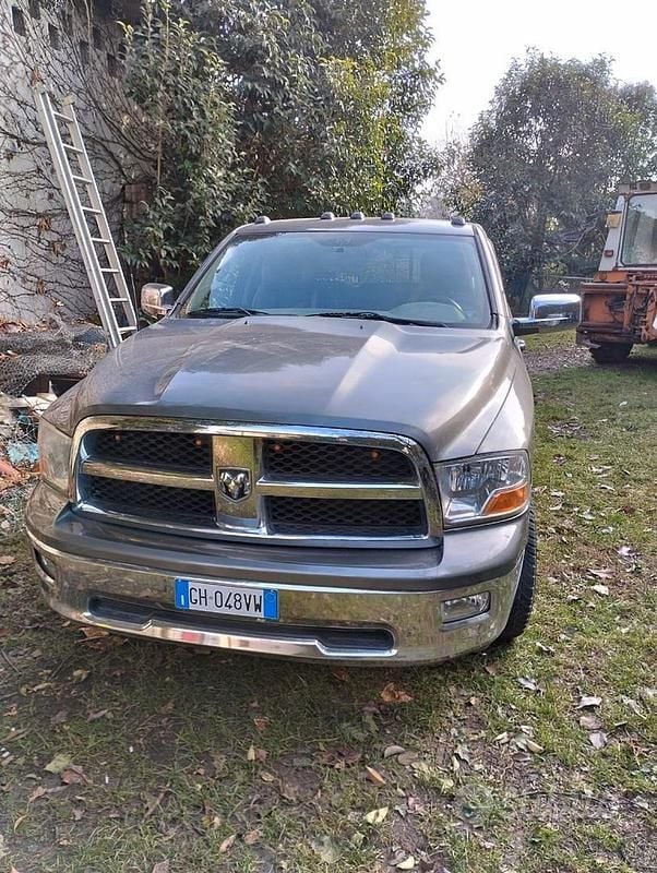 Usata Dodge Ram Limited 396 CV (291 kW) 2012 Grigio Pick-up