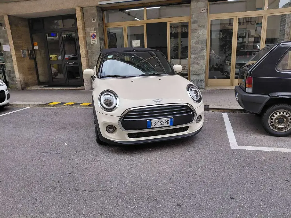 Usata Mini Cooper Cabriolet 136 CV (100 kW) 2020 Bianco Cabrio