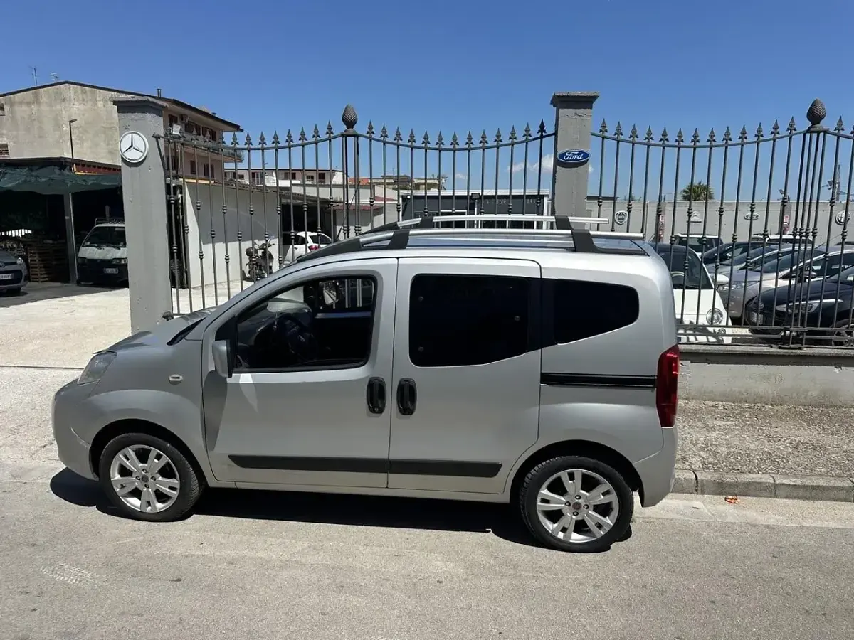 Usata Fiat Qubo Trekking 69 CV (50 kW) 2010 Grigio Monovolume