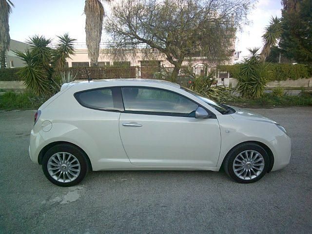 Usata Alfa Romeo MiTo Distinctive 85 CV (62 kW) 2013 Bianco Utilitaria