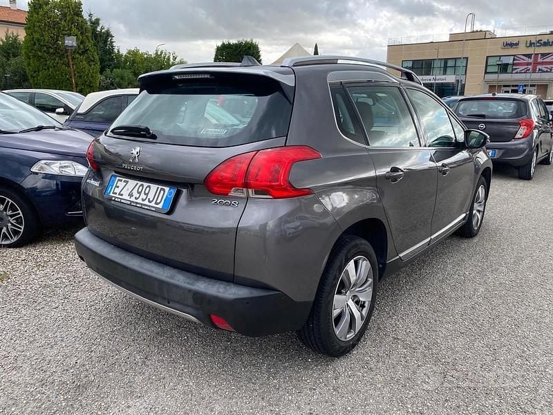 Usata Peugeot 2008 Allure 82 CV (60 kW) 2015 Grigio SUV