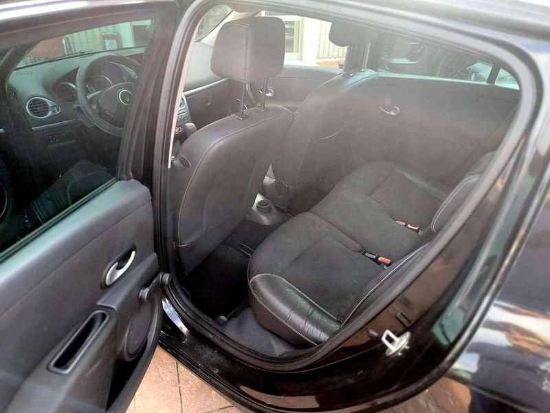 Usata Renault Clio III LE 75 CV (55 kW) 2007 Nero Berlina
