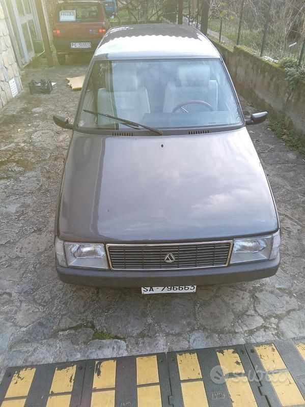 Usata Autobianchi Y10 56 CV (41 kW) 1990 Grigio Utilitaria