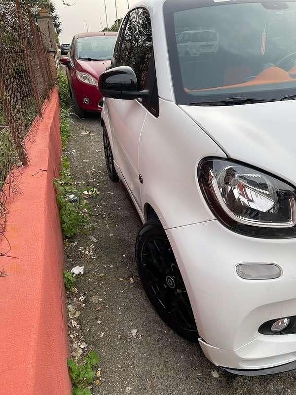 Usata Smart ForTwo Coupé 90 CV (66 kW) 2018 Bianco Utilitaria