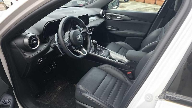 Usata Alfa Romeo Tonale Veloce 160 CV (117 kW) 2024 Blu SUV