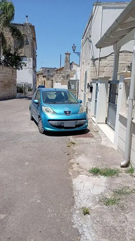 Usata Peugeot 107 68 CV (50 kW) 2006 Bluazzurro Utilitaria