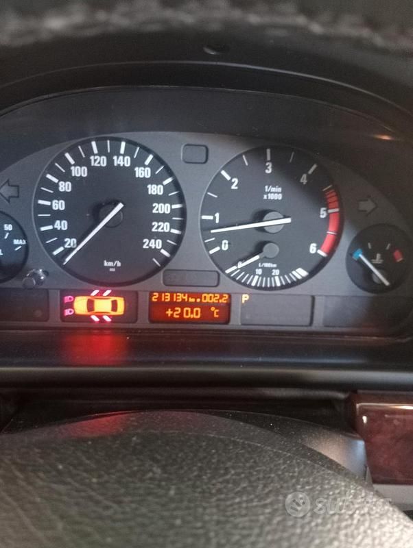 Usata BMW 530 193 CV (141 kW) 2001 Grigio Station wagon