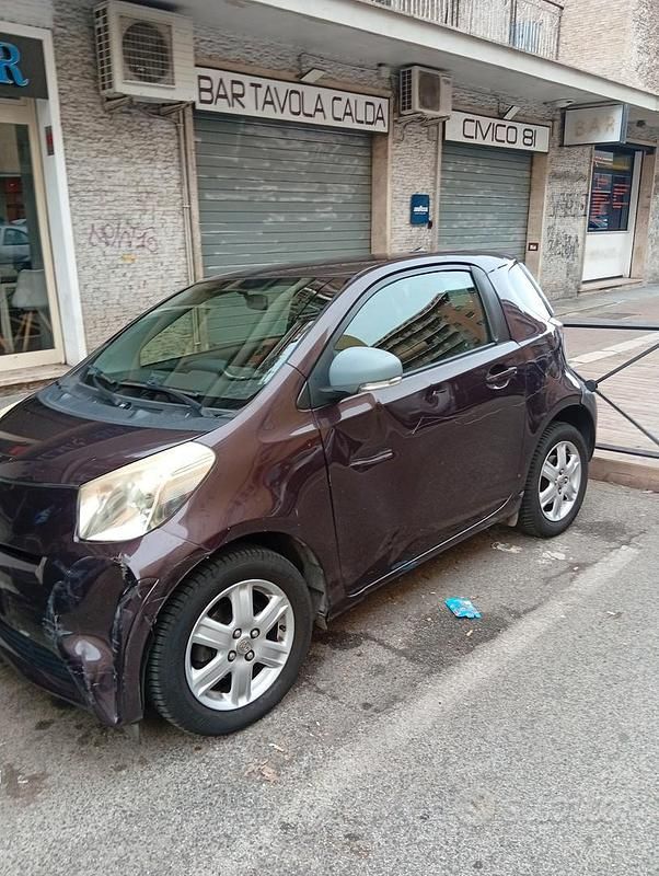 Usata Toyota iQ 68 CV (50 kW) 2009 Utilitaria