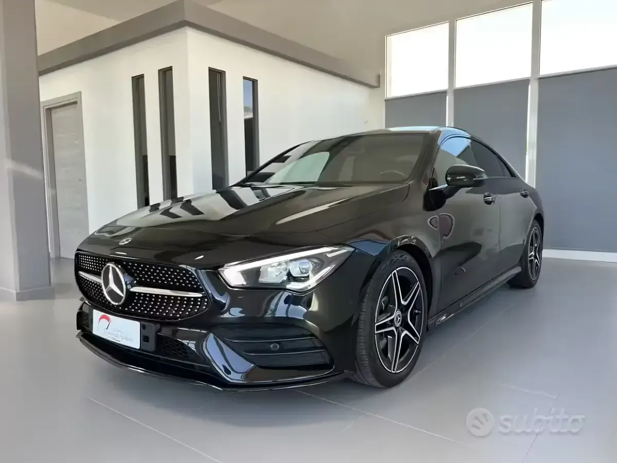 Usata Mercedes CLA200 Premium 150 CV (110 kW) 2022 Nero Berlina