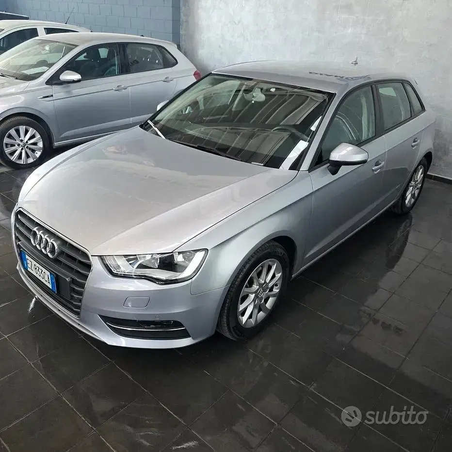 Usata Audi A3 Attraction 125 CV (91 kW) 2015 Grigio Berlina