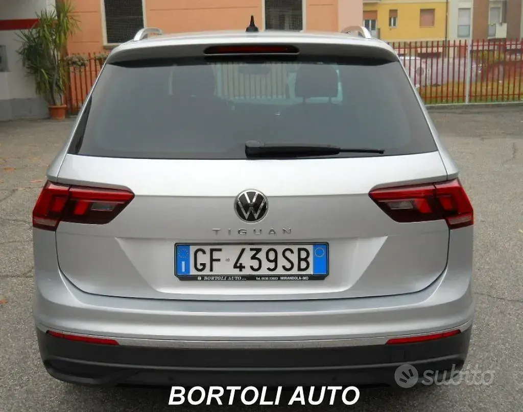 Usata VW Tiguan Life 150 CV (110 kW) 2021 Grigio SUV