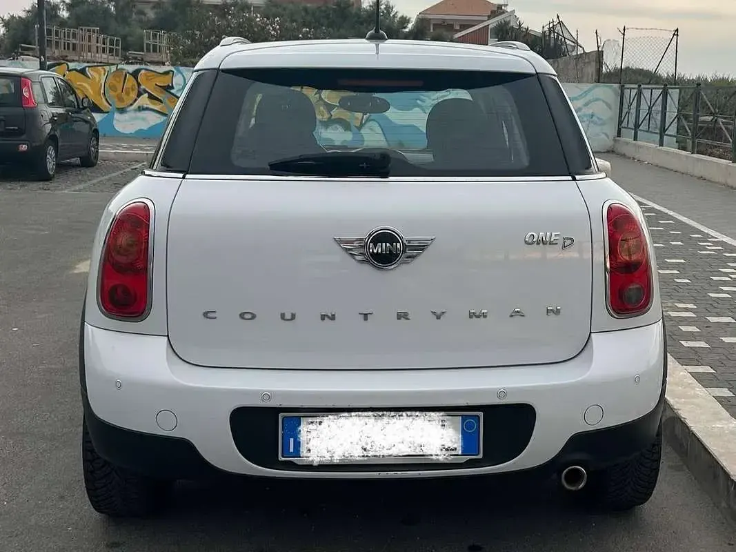 Usata Mini One D Countryman 90 CV (66 kW) 2015 Bianco SUV