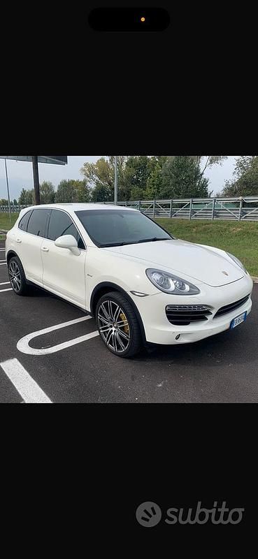 Usata Porsche Cayenne 245 CV (180 kW) 2011 Bianco SUV