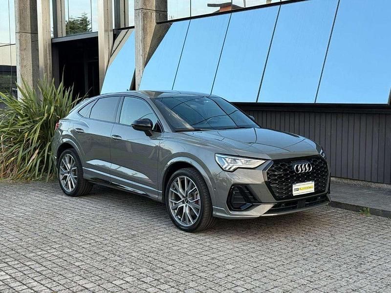 Usata Audi Q3 Sportback S-Line 200 CV (147 kW) 2021 Grigio SUV
