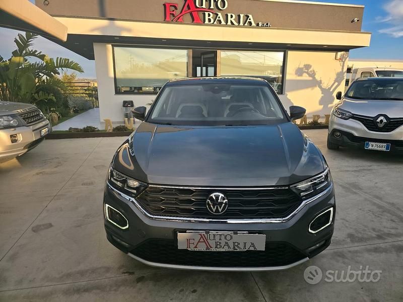 Grigio Usata 2020 VW T-Roc Advance SUV | 21.900 € (Cara) - Immagine 1/4