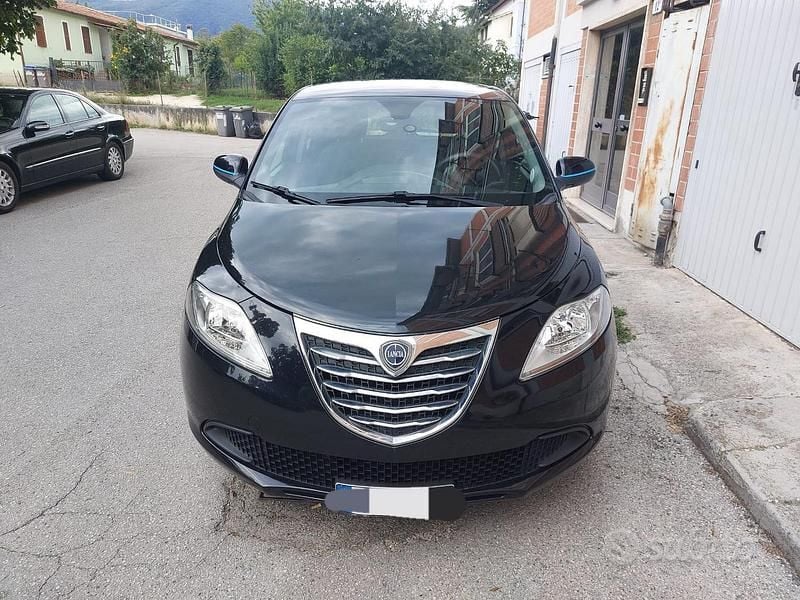 Usata Lancia Ypsilon 2013 Nero Utilitaria