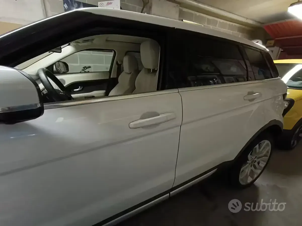 Usata Land Rover Range Rover evoque Pure 241 CV (177 kW) 2012 Bianco SUV
