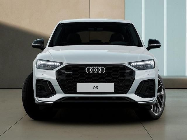 Usata Audi Q5 Sportback Ambiente 367 CV (269 kW) 2024 Bianco ghiacciaio metallizzato SUV