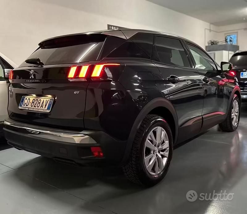 Usata Peugeot 3008 Business-Line 131 CV (96 kW) 2020 Blu/azzurro SUV