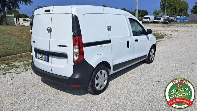 Usata Dacia Dokker 110 CV (80 kW) 2020 Bianco Monovolume